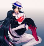  1girl black_eyes black_hair carrying fate/grand_order fate_(series) fedora gloves grin hair_over_one_eye hat highres long_hair long_skirt low_ponytail oryou_(fate) princess_carry red_eyes red_legwear sakamoto_ryouma_(fate) scarf skirt smile ushio_(asobuki) very_long_hair white_gloves 