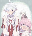  1girl 2boys ahoge alisaie_leveilleur alphinaud_leveilleur blue_eyes earrings elezen elf final_fantasy final_fantasy_xiv flying_sweatdrops glasses jewelry lalafell looking_down multiple_boys nomu_poncha pink_hair pointy_ears ponytail siblings single_earring twins w warrior_of_light_(ff14) white_hair 