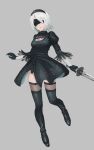  1girl 2b_(nier:automata) ame_sagari black_blindfold black_dress black_footwear black_gloves black_hairband black_sleeves black_thighhighs blindfold boots breasts cleavage cleavage_cutout clothing_cutout commentary dress full_body gloves grey_background hairband highres holding holding_sword holding_weapon juliet_sleeves large_breasts layered_sleeves long_sleeves nier:automata nier_(series) parted_lips puffy_sleeves short_dress short_hair simple_background solo sword thighhighs turtleneck_dress weapon white_hair white_sleeves 