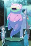  1girl 2boys against_glass aquarium black_hair brown_hair character_backpack child closed_mouth commentary_request cosplay fangs full_body hair_over_one_eye hand_on_glass highres indoors multiple_boys nostrils open_mouth pants pink_pants pink_shirt pink_shorts poke_maniac_(pokemon) pokemon pokemon_(creature) pokemon_lgpe quagsire shirt shoes short_hair short_sleeves shorts signature slowpoke slowpoke_(cosplay) smile spiked_hair standing tank_(container) tatsumi_(panneko) twitter_username water |_| 