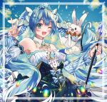  >_o 1girl 1other akatsuki_(at_smt) aqua_bow aqua_bowtie blue_eyes blue_hair blue_nails blush bow bowtie breasts detached_collar dress earrings frilled_dress frills hair_ornament hatsune_miku highres holding holding_scepter jewelry long_hair long_sleeves looking_at_viewer musical_note musical_note_hair_ornament musical_staff musical_staff_print official_alternate_costume official_alternate_hairstyle one_eye_closed open_mouth puffy_long_sleeves puffy_sleeves scepter small_breasts smile snowflake_print strapless strapless_dress twintails very_long_hair vocaloid yuki_miku yuki_miku_(2019) 