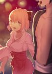  1girl :d absurdres bangs black_bow black_hair blonde_hair blunt_bangs blurry blurry_background bow brown_eyes collarbone dango eyebrows_visible_through_hair fate/grand_order fate_(series) food hair_between_eyes hair_bow hakama highres japanese_clothes kimono mouth_hold okita_souji_(fate) okita_souji_(fate)_(all) open_mouth pink_kimono ponytail red_hakama short_hair smile wagashi xue_fengzi 