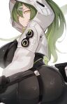  1girl arknights arknights:_endfield ass black_bodysuit bodysuit breasts commentary cropped fluorite_(arknights) from_behind green_eyes green_hair green_tail hair_through_hood highres hood hood_up hooded_shrug large_breasts lizard_tail reptile_girl shrug_(clothing) simple_background snake_girl snake_tail solo tail ura_illust white_background white_shrug 