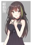  absurdres alternate_costume bangs black_dress black_eyes black_ribbon blush breasts brown_hair buckle collarbone commentary_request dress eyebrows_visible_through_hair girls_frontline green_hair grey_background hair_between_eyes hair_ribbon halter_dress hand_up highres long_hair looking_at_viewer m4a1_(girls_frontline) medium_breasts multicolored_hair open_mouth outside_border paaru ribbon sidelocks simple_background strap streaked_hair upper_body 