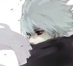  black_eyes black_sclera commentary_request covered_mouth hanjo heterochromia kagune_(tokyo_ghoul) kaneki_ken looking_at_viewer male_focus medium_hair red_eyes solo tokyo_ghoul white_background white_hair 