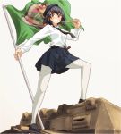  anzio_(emblem) anzio_school_uniform bangs belt beret black_belt black_footwear black_hair black_hat black_skirt braid brown_eyes carro_veloce_cv-33 cheese_trail commentary dress_shirt eating emblem flag food foot_up girls_und_panzer green_flag grin ground_vehicle hat holding holding_flag holding_food loafers long_sleeves looking_at_viewer military military_vehicle miniskirt motor_vehicle on_vehicle pantyhose pepperoni_(girls_und_panzer) pizza pleated_skirt school_uniform shirt shoes short_hair side_braid skirt smile solo standing tank tessaku_ro white_background white_legwear white_shirt wind 