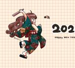  1girl absurdres ahoge arm_up back_bow black_sandals bow bow_print brown_eyes brown_hair carnation checkered_bow checkered_clothes checkered_sash child commentary_request cropped curly_hair facial_mark floating_hair floral_print flower from_side full_body fur_scarf gloves green_kimono grid_background hagoita hair_flower hair_ornament hane_(hanetsuki) happy happy_new_year haregi highres holding holding_paddle ink japanese_clothes kimono leg_up long_hair magia_record:_mahou_shoujo_madoka_magica_gaiden mahou_shoujo_madoka_magica new_year obi official_style okobo open_mouth paddle pink_bow platform_sandals playing_games pointy_nose print_kimono red_bow red_flower red_sash rioran sandals sash satomi_touka scarf smile socks solo tabi tareme twitter_username very_long_hair waist_bow wavy_hair whisker_markings white_gloves white_socks yellow_background yellow_scarf 