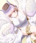  1girl bare_shoulders bioroid_hei blunt_bangs bow breasts brown_hat cleavage commentary crossed_legs ear_bow feathered_wings from_above gold_ship_(umamusume) gold_thighlet golsilius_(granblue_fantasy) granblue_fantasy greco-roman_clothes grin hat headgear highres horse_girl jewelry long_hair looking_at_viewer pillbox_hat purple_bow purple_eyes purple_hair sleeveless smile solo thighlet umamusume very_long_hair white_wings wings 
