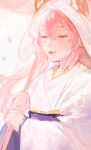  bangs closed_eyes closed_mouth commentary english_commentary fate fate_(series) hair_between_eyes highres holding holding_umbrella japanese_clothes k_(sktchblg) kimono pink_hair solo tamamo_(fate)_(all) umbrella white_kimono 