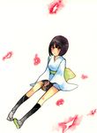  black_hair fujiwara_no_mokou fujiwara_no_mokou_(young) japanese_clothes kneehighs pot sandals short_hair sitting socks solo touhou tsuru younger 