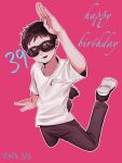  1boy akaakaakaakashio black_footwear black_hair black_pants chinese_commentary commentary_request dated full_body happy_birthday highres jumping looking_at_viewer male_focus open_mouth pants pink_background shirt shoes short_hair short_sleeves simple_background smile solo sunglasses syamu_game white_shirt 