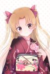  1girl bangs blonde_hair blush bow brown_eyes closed_mouth commentary_request ereshkigal_(fate/grand_order) eyebrows_visible_through_hair fate/grand_order fate_(series) floral_print forehead hair_bow hand_up head_tilt japanese_clothes kimono long_hair long_sleeves obi parted_bangs polka_dot polka_dot_background print_kimono red_bow red_kimono sash smile solo suzume_anko two_side_up white_background wide_sleeves 