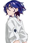  1boy blue_hair colored_inner_hair glaring gundam gundam_gquuuuuux highres looking_at_viewer looking_back lower_eyelashes_only male_focus multicolored_hair parted_lips purple_hair red_eyes shirt short_hair shuji_ito simple_background solo two-tone_hair upper_body white_background white_shirt yy_shibata 