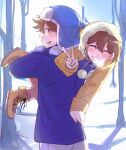  2boys absurdres alternate_eye_color blue_hat blush boots bright_pupils brothers brown_boots brown_eyes brown_hair carrying carrying_over_shoulder chinese_commentary closed_eyes coat commentary_request css021125 dark-skinned_male dark_skin grin hat hero_(faraway)_(omori) hero_(omori) highres hood hood_up hooded_coat kel_(faraway)_(omori) kel_(omori) long_sleeves looking_at_viewer male_focus multiple_boys omori open_mouth orange_coat outdoors siblings smile snow teeth v white_pupils 