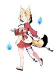  1girl animal_ears blonde_hair brown_hair fingerless_gloves fire_emblem fire_emblem_fates fox_ears fox_tail full_body gloves grin highres japanese_clothes long_sleeves multicolored_hair ruis_bacon selkie_(fire_emblem) simple_background smile solo streaked_hair tail white_background white_gloves yellow_eyes 