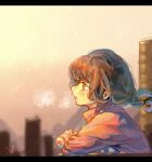  1girl braid breath brown_hair building chinese_commentary closed_mouth film_grain floating_hair from_side gradient_sky letterboxed long_hair madotsuki multicolored_sky outdoors pink_sky pink_sweater sky skyscraper solo sweater thenintlichen96 twin_braids white_sky yellow_eyes yume_nikki 