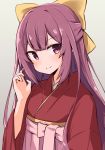  1girl bangs blush eyebrows_visible_through_hair grey_background hair_ribbon hakama inu_(inu2inu) japanese_clothes kamikaze_(kantai_collection) kantai_collection kimono long_hair meiji_schoolgirl_uniform pink_hakama purple_eyes purple_hair red_kimono ribbon simple_background smile solo upper_body wide_sleeves yellow_ribbon 