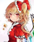  1girl alternate_costume blonde_hair blush bow christmas closed_mouth commentary_request crystal flandre_scarlet hair_bow highres long_hair looking_at_viewer pointy_ears puffy_short_sleeves puffy_sleeves red_bow red_eyes short_sleeves side_ponytail smile solo sparkle touhou upper_body wings yuma_(yuuma_pants) 