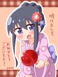  1girl 2020 :d bangs black_hair blue_bow blue_flower blush bow brown_background candy_apple commentary_request eyebrows_visible_through_hair floral_print flower food hair_between_eyes hair_flower hair_ornament hana_kazari highres holding holding_food japanese_clothes kimono leaning_forward long_sleeves looking_at_viewer obi open_mouth outline pink_kimono print_kimono purple_eyes red_flower sash shirosaki_hana sidelocks sleeves_past_wrists smile solo translation_request watashi_ni_tenshi_ga_maiorita! white_outline wide_sleeves 