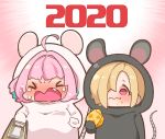  &gt;_&lt; 2020 2girls ahoge animal_costume bangs blonde_hair blue_hair blush cheese chinese_zodiac closed_mouth eating fang food food_on_face hair_over_one_eye idolmaster idolmaster_cinderella_girls mouse_costume mousetrap multicolored_hair multiple_girls nose_blush open_mouth pink_eyes pink_hair shirasaka_koume short_hair speed_lines takatoo_kurosuke tears two-tone_hair wavy_mouth year_of_the_rat yumemi_riamu 