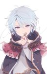  1boy caim_(granblue_fantasy) cloak granblue_fantasy highres holding jewelry kuriwooo looking_at_viewer male_focus necklace pendant purple_eyes robe silver_hair solo white_background 
