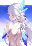  1girl absurdres bare_back bare_shoulders breasts commentary_request from_behind genshin_impact grey_hair hair_ornament highres long_hair looking_at_viewer looking_back medium_breasts purple_eyes skirk_(genshin_impact) solo upper_body very_long_hair vitashogun 