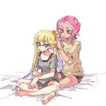  2girls agent_3_(splatoon) agent_8_(splatoon) aqua_eyes bare_legs barefoot bed_sheet blonde_hair blue_hair closed_mouth film_grain gradient_hair grey_shirt highres indian_style inkling inkling_girl inkling_player_character long_hair medium_hair multicolored_hair multiple_girls octoling octoling_girl octoling_player_character orange_eyes pink_hair pointy_ears shirt short_sleeves simple_background sitting smile splatoon_(series) splatoon_2 splatoon_2:_octo_expansion splatoon_3 suction_cups tentacle_hair thenintlichen96 two-tone_hair very_long_hair white_background yellow_shirt 