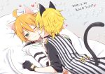  2boys ahoge animal_ears bed black_gloves blonde_hair blush cat_day cat_ears cat_tail closed_eyes commentary_request dual_persona face_licking gloves green_eyes green_nails hands_on_another&#039;s_shoulders heart holy_lancer_(module) hooded_shirt kagamine_len licking looking_at_another lying lying_on_person male_focus multiple_boys nail_polish on_back on_bed one_eye_closed orange_hair paw_print project_diva_(series) shirt striped striped_shirt sudachi_(calendar) tail vocaloid white_edge_(module) white_shirt yaoi 