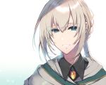 1boy armor bedivere fate/grand_order fate_(series) gradient gradient_background green_eyes looking_at_viewer open_mouth parted_lips pochi_(pochi-goya) smile solo 