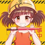  1girl apron background_text bangs bare_arms bare_shoulders blush brown_apron brown_eyes brown_hair commentary_request diagonal_bangs diagonal_stripes goth_risuto grin hands_up hardhat helmet holding looking_at_viewer smile solo sound_voltex strap_slip striped striped_background traffic_baton translation_request twintails upper_body v-shaped_eyebrows yamashina_kanade yellow_background yellow_headwear 