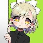  1girl around_corner bangs black_shirt bow bright_pupils brown_eyes closed_mouth collared_shirt earrings eyebrows_visible_through_hair green_background hair_bow hotaru_(splatoon) humanization jewelry looking_at_viewer mole mole_under_eye peeking_out picrew shirt short_hair simple_background smile solo splatoon_(series) splinter_fish59 swept_bangs tied_hair white_bow white_pupils 