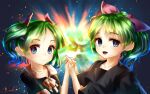  2girls blue_eyes bow commentary_request green_hair mai_(seihou) mei_(seihou) multiple_girls pink_bow ponytail seihou short_twintails siblings sisters smile twintails welt_(kinsei_koutenkyoku) 