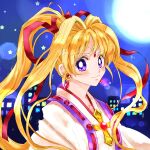  1girl blonde_hair bow cityscape closed_mouth cross earrings full_moon hair_bow hair_intakes highres japanese_clothes jewelry kaitou_jeanne kamikaze_kaitou_jeanne kimono kusakabe_maron long_hair looking_at_viewer magical_girl moon night outdoors ponytail purple_eyes red_bow signature sky smile solo sparkle star_(sky) starry_sky ten_(uzk_mooon) upper_body white_kimono 