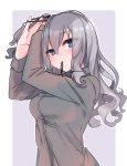  1girl blue_eyes breasts eyebrows_visible_through_hair eyes_visible_through_hair grey_background grey_shirt hair_down kantai_collection kashima_(kantai_collection) large_breasts megane_poni mouth_hold ribbon ribbon_in_mouth shirt silver_hair simple_background solo tying_hair upper_body wavy_hair 