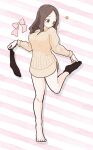  1girl absurdres black_socks bow breasts brown_hair closed_mouth commentary_request diagonal-striped_background forehead full_body green_eyes highres holding holding_sock holding_unworn_clothes large_breasts leg_up long_hair long_sleeves looking_down olto_rondo original pink_background pink_bow removing_sock single_bare_foot single_sock socks solo standing standing_on_one_leg star_(symbol) striped_background sweater unworn_socks yellow_sweater 