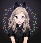  1girl :&lt; air_bubble animal_ears animal_hair_ornament animal_print bangs black_background black_shirt blonde_hair blush bubble cat_ears collared_shirt dark_background dot_nose dress_shirt extra_ears fake_animal_ears fang fish fish_hair_ornament fish_print framed fusuma_(nohbrk) hair_behind_ear hair_ornament hair_over_shoulder hairclip hatching_(texture) highres jpeg_artifacts linear_hatching long_hair looking_at_viewer open_mouth original parted_bangs print_shirt shirt short_sleeves solo starfish straight-on triangle_mouth upper_body vignetting wavy_hair wing_collar yellow_eyes 