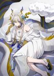  1girl absurdres ambience_synesthesia arknights bare_shoulders blonde_hair blue_hair chinese_commentary choker closed_mouth colored_extremities commentary_request dragon_girl dragon_horns dragon_tail dress fenglai_thewind foot_out_of_frame green_eyes grey_hair hair_intakes head_rest highres horns jewelry light_smile long_hair looking_at_viewer lying multicolored_hair necklace off_shoulder official_alternate_costume on_side pearl_necklace pointy_ears shu_(arknights) shu_(bingwenyuyou)_(arknights) solo tail white_dress yellow_choker 