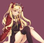  1girl bangs black_legwear black_leotard blonde_hair bow breasts cape closed_mouth diadem earrings ereshkigal_(fate/grand_order) eyebrows_visible_through_hair fate/grand_order fate_(series) floating_hair hair_between_eyes hair_bow hair_intakes highres jewelry leotard long_hair looking_at_viewer medium_breasts nail_polish oooosake red_background red_bow red_cape red_eyes red_nails shiny shiny_hair single_thighhigh sitting smile solo thighhighs twintails very_long_hair 