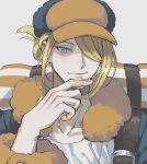  1boy blonde_hair blue_eyes closed_mouth elemoncake fur-trimmed_jumpsuit fur_trim ginkgo_guild_uniform grey_background hair_over_one_eye hat highres jumpsuit long_sleeves looking_at_viewer male_focus pokemon pokemon_legends:_arceus simple_background solo upper_body volo_(pokemon) 
