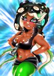  1girl blush breasts cleavage commentary_request cowboy_shot dark-skinned_female dark_skin green_eyes hands_on_own_hips highres large_breasts long_hair looking_at_viewer marina_(splatoon) mazuo917 mole mole_under_mouth navel octoling parted_lips pink_pupils smile solo splatoon_(series) splatoon_2 suction_cups tentacle_hair very_long_hair zipper zipper_pull_tab 