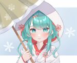  1girl aqua_eyes aqua_hair blush closed_mouth commentary_request full_body hand_up hatsune_miku highres holding holding_umbrella hood hood_up japanese_clothes kimono leaf long_hair long_sleeves looking_at_viewer mokoinu_(pixiv_27216243) official_alternate_costume official_alternate_hairstyle oil-paper_umbrella shiromuku smile solo tabi uchikake umbrella vocaloid white_kimono wide_sleeves yuki_miku yuki_miku_(2013) 