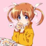  1girl blue_eyes breath brown_hair commentary doughnut eating eyebrows_visible_through_hair food hair_ribbon heart highres holding holding_food kuroi_mimei long_sleeves lyrical_nanoha mahou_shoujo_lyrical_nanoha orange_shirt pink_background ribbon shirt short_hair solo spoken_heart takamachi_nanoha translated twintails white_ribbon 