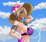  1girl angel_(kof) bikini blue_sky bracelet clear_sky day hair_over_one_eye hand_behind_head hand_on_hip hand_up hat jewelry looking_at_viewer okazunoridesuyo ornament outdoors short_hair sky smile solo solo_focus sun_hat swimsuit the_king_of_fighters the_king_of_fighters_all-stars white_hair 