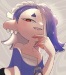  1girl blue_hair blue_shawl chest_sarashi commentary_request earrings hair_over_one_eye hairband highres jewelry kazunoko_(kazunoko329) looking_at_viewer multiple_earrings red_eyes sarashi shawl shiver_(deep_cut_outfit)_(splatoon) shiver_(splatoon) short_eyebrows smile solo splatoon_(series) splatoon_3 thick_eyebrows tooth_earrings upper_body white_hairband 