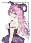  1girl absurdres asymmetrical_horns blonde_hair bow breasts colored_inner_hair curled_horns demon_girl demon_horns green_eyes highres hololive horn_bow horns inorii mano_aloe medium_breasts multicolored_hair pink_hair pointy_ears smile solo succubus two-tone_hair virtual_youtuber 