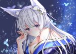  1girl absurdres animal_ear_fluff animal_ears armpit_crease azur_lane bangs bare_shoulders blue_background blue_butterfly blue_kimono blunt_bangs blush breasts cleavage commentary_request eyebrows_visible_through_hair fox_ears hair_between_eyes hand_up highres japanese_clothes kimono large_breasts long_hair looking_at_viewer nako_nya off-shoulder_kimono print_kimono purple_eyes shinano_(azur_lane) sidelocks signature silver_hair solo upper_body very_long_hair 