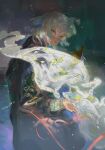  1other absurdres androgynous animal_print black_jacket butterfly_print chinese_commentary closed_mouth commentary_request green_eyes grey_hair highres jacket long_sleeves looking_at_viewer muyihui original shawl short_hair signature solo upper_body white_shawl 