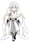  1boy armor black_gloves gloves hands_on_hips highres hood ieiieiiei japanese_armor japanese_clothes male_focus pom_pom_(clothes) sandals smile tabi touken_ranbu tsurumaru_kuninaga white_hair yellow_eyes 