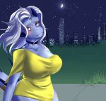  absurd_res anthro city city_background clothed clothing curvy_figure digital_media_(artwork) dragon female hair happy hi_res looking_at_viewer moon night outside rose_sunsprite simple_background sinnamon_roll smile solo wind 