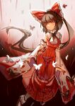  1girl absurdres adapted_costume ascot bow brown_hair bug butterfly chinese_commentary commentary_request detached_sleeves frilled_bow frilled_hair_tubes frills hair_bow hair_tubes hakurei_reimu highres long_hair looking_at_viewer ponytail red_bow red_eyes red_skirt red_sleeves ribbon-trimmed_sleeves ribbon_trim sandals shouxishao_jiuyuan skirt skirt_set socks solo touhou two-tone_sleeves white_ascot white_sleeves white_socks 